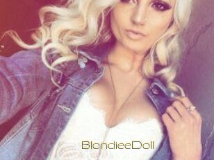 BlondieeDoll