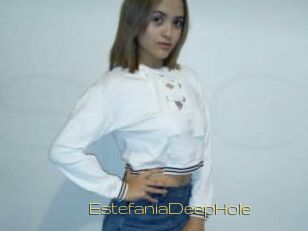 EstefaniaDeepHole