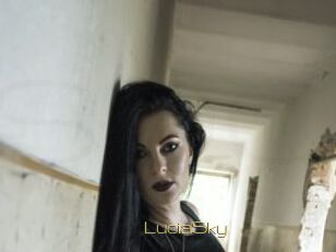 Lucia_Sky